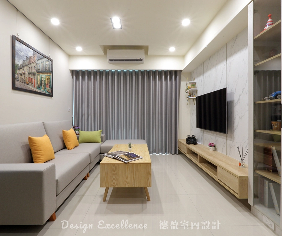 了解生活習慣,利用鮮豔色調家具點綴北歐簡約空間。