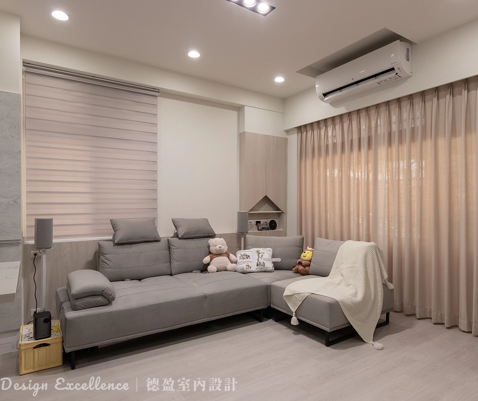 客廳系統收納高櫃