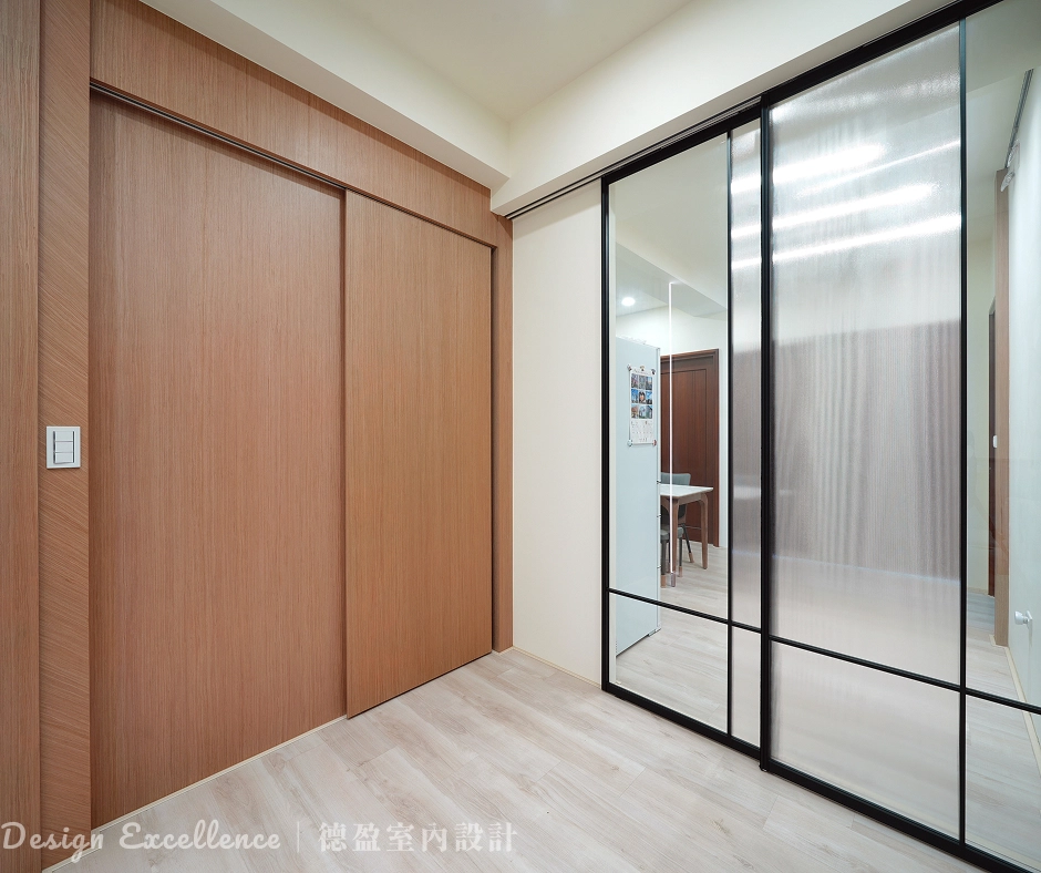 廚房鋁框推拉門